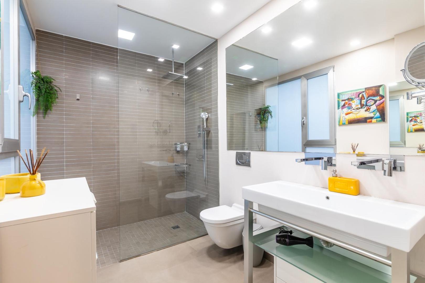 Central Market Lux Apartment Валенсия Экстерьер фото