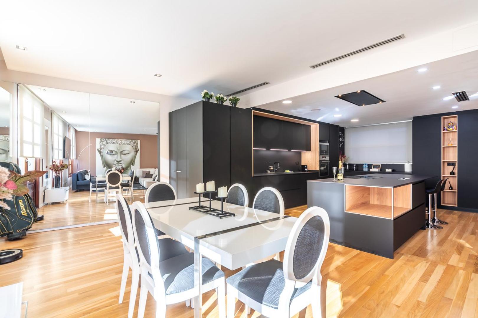 Central Market Lux Apartment Валенсия Экстерьер фото
